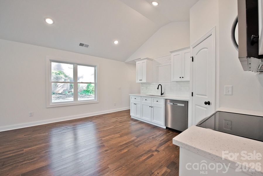 Furnished interior view inside a new home in , Kannapolis (Image 6).