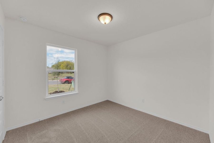 Spacious, unfurnished interior of a new home in Hidden Trails, Belton (Image 32).