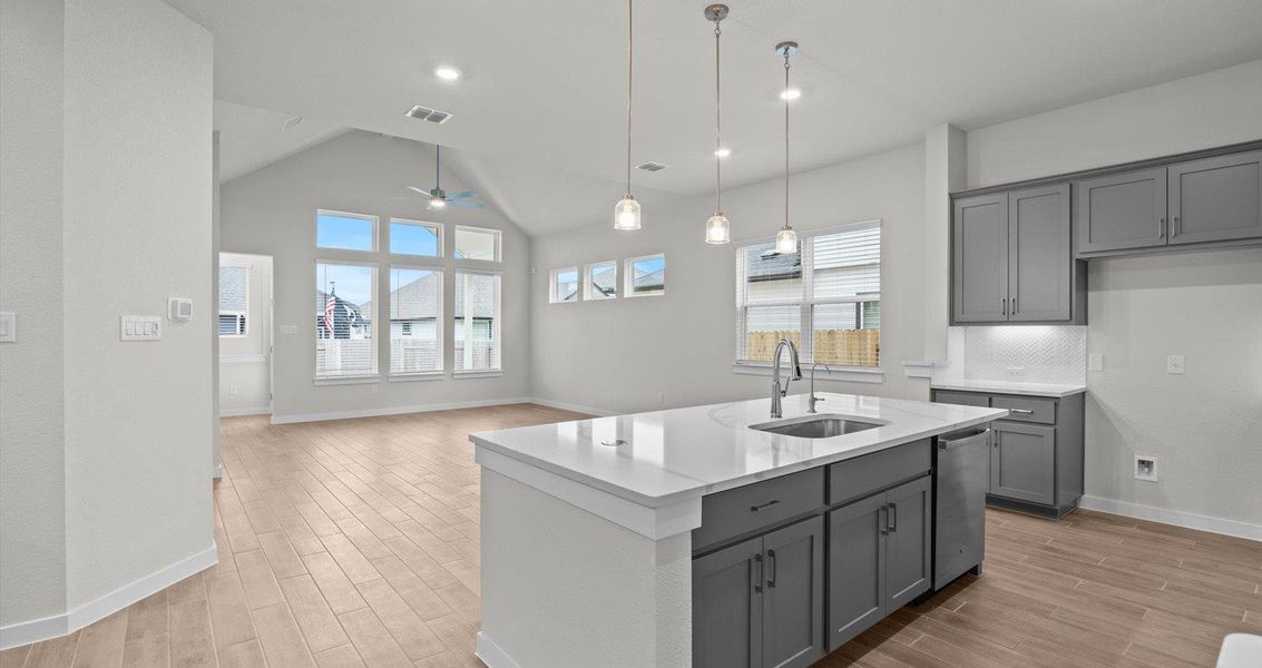 REPRESENTATIVE OF FLOOR PLAN ONLY REPRESENTATIVE OF FLOOR PLAN ONLY
