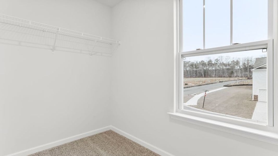 Spacious, unfurnished interior of a new home in Varner Station, Woodruff (Image 27).