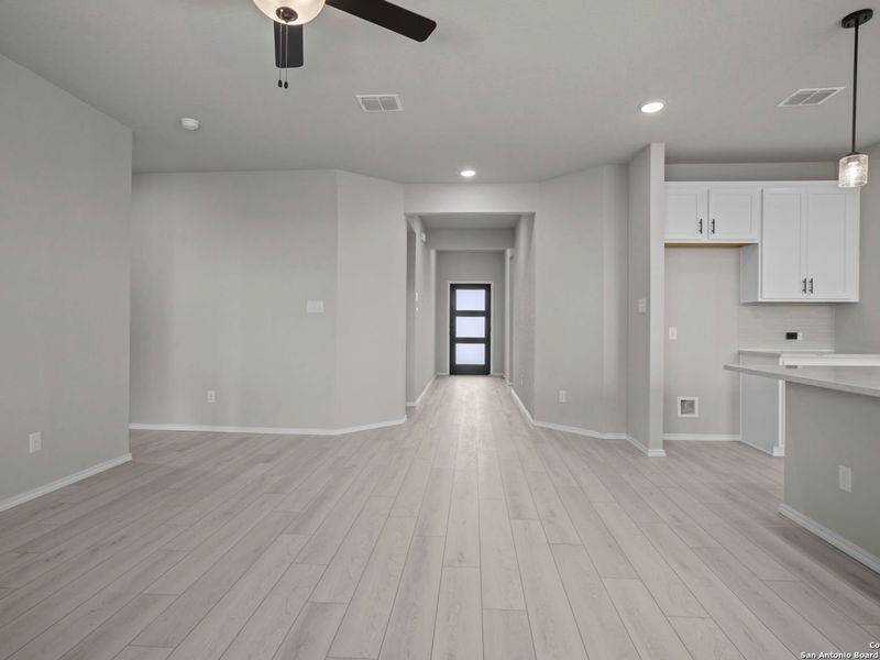 Spacious, unfurnished interior of a new home in Horizon Pointe, Converse (Image 13).
