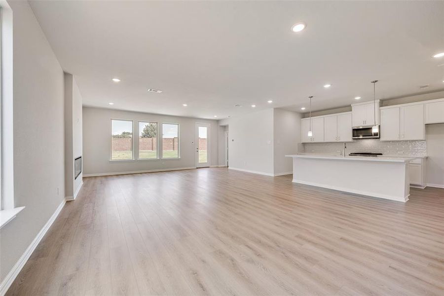 Spacious, unfurnished interior of a new home in Creekside of Crowley, Crowley (Image 13). Spacious, unfurnished interior of a new home in Creekside of Crowley, Crowley (Image 13).
