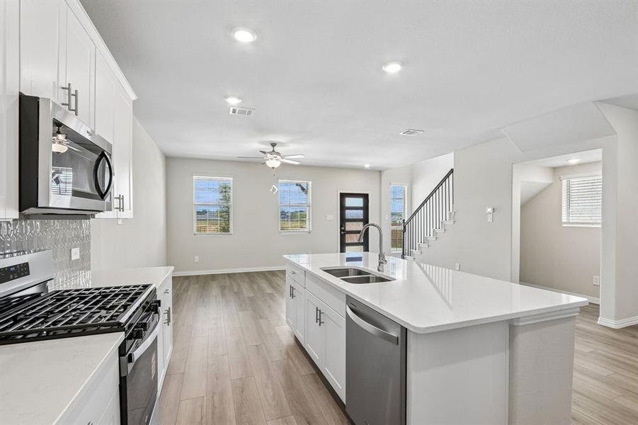 Furnished interior view inside a new home in Oak Ridge Park, Corinth (Image 17).