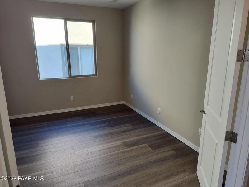 Spacious, unfurnished interior of a new home in North Ridge at Pronghorn Ranch, Prescott Valley (Image 8).