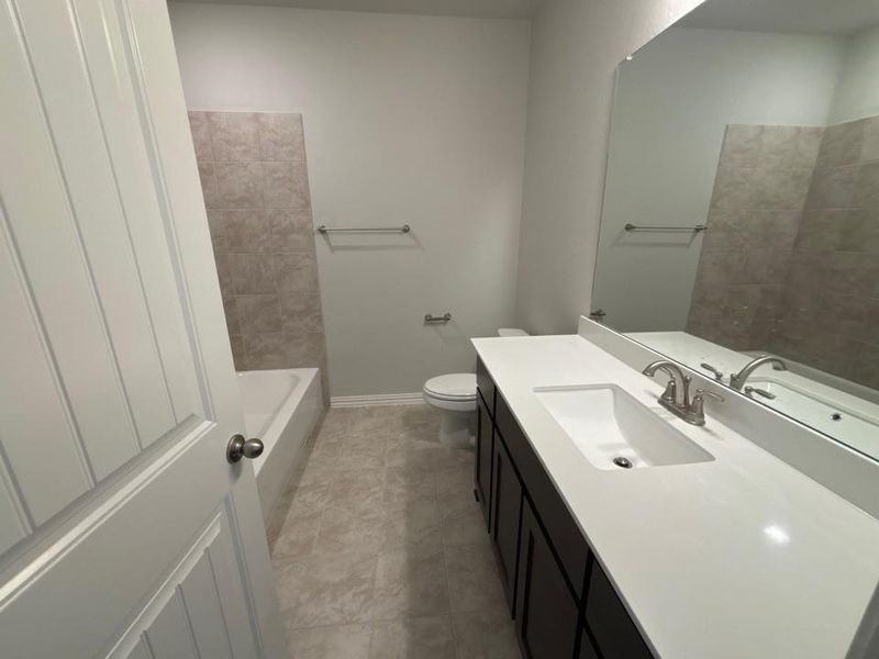 Furnished interior view inside a new home in Waterford Park, Weatherford (Image 6). Furnished interior view inside a new home in Waterford Park, Weatherford (Image 6).