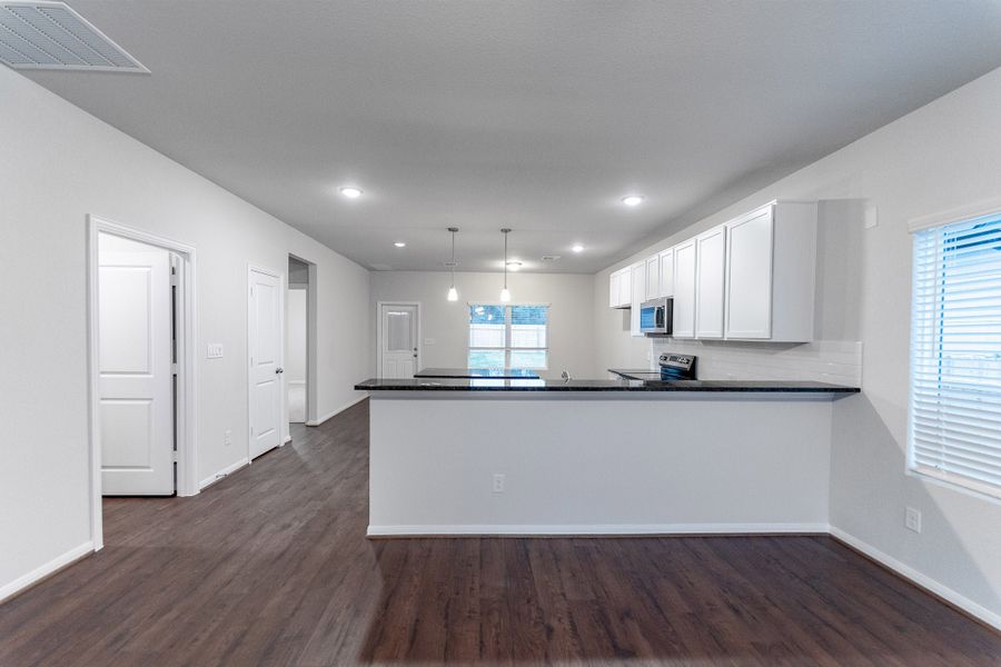 Furnished interior view inside a new home in Sanctuary, Salado (Image 4).