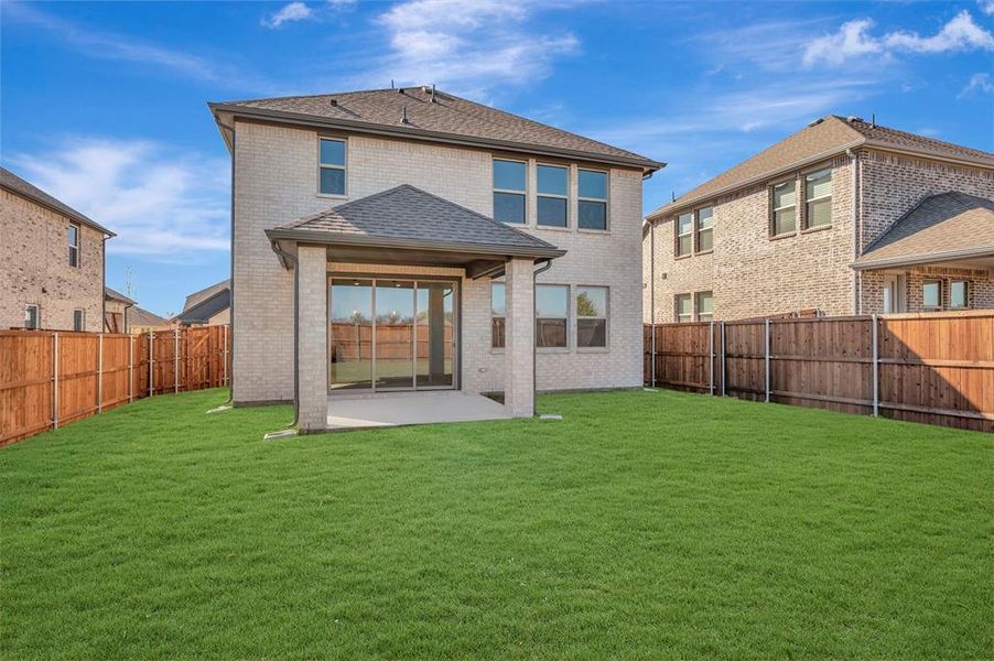 Exterior details and patio area of a home in Heritage Ranch, Sherman (Image 24). Exterior details and patio area of a home in Heritage Ranch, Sherman (Image 24).