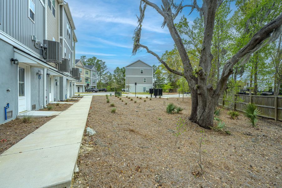 Exterior details and patio area of a home in , Charleston (Image 25).