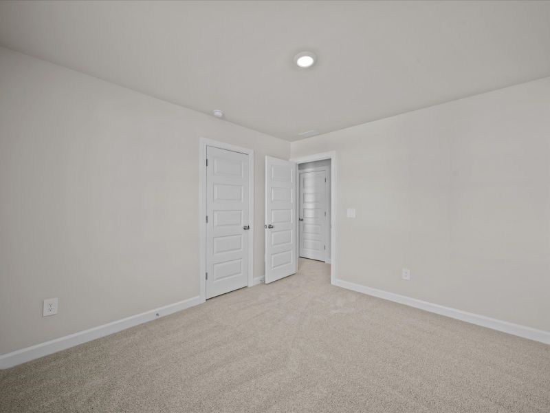 Spacious, unfurnished interior of a new home in Cedar Shoals – Heritage Collection, Piedmont (Image 18).