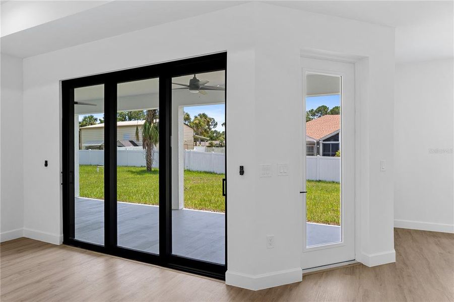 Spacious, unfurnished interior of a new home in , North Port (Image 17).