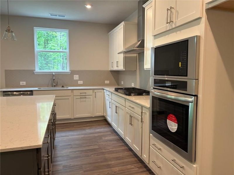 Furnished interior view inside a new home in Riverwood, Dallas (Image 24).