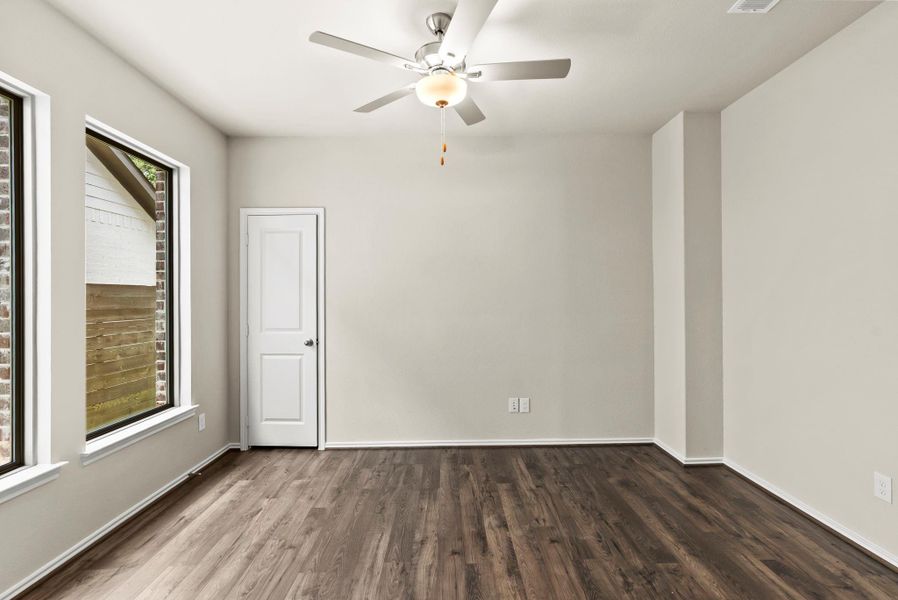 Spacious, unfurnished interior of a new home in Two Step Farm, Montgomery (Image 21). Spacious, unfurnished interior of a new home in Two Step Farm, Montgomery (Image 21).