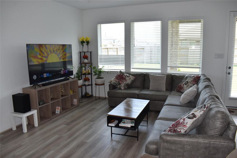 Furnished interior view inside a new home in Bridge Creek 45s and 50s, Cypress (Image 6). Furnished interior view inside a new home in Bridge Creek 45s and 50s, Cypress (Image 6).