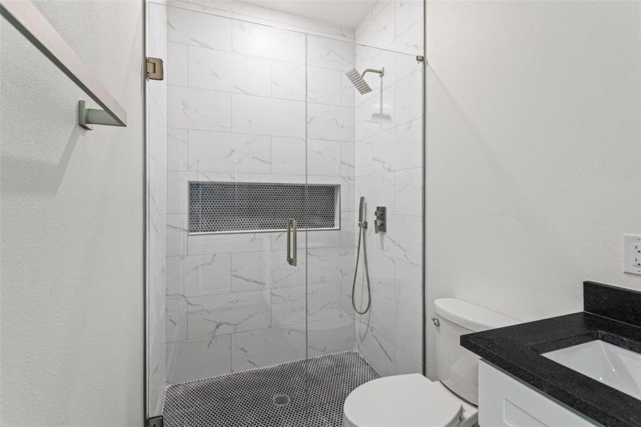 Furnished interior view inside a new home in , Granbury (Image 6).