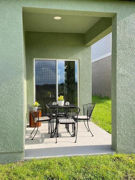 Exterior details and patio area of a home in , Groveland (Image 22).