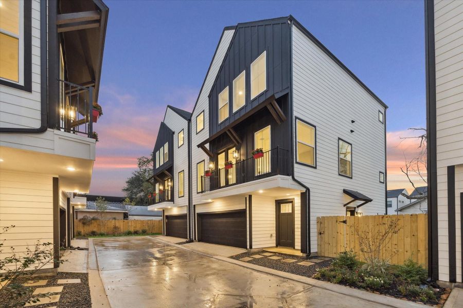 Image 43 of a home in .