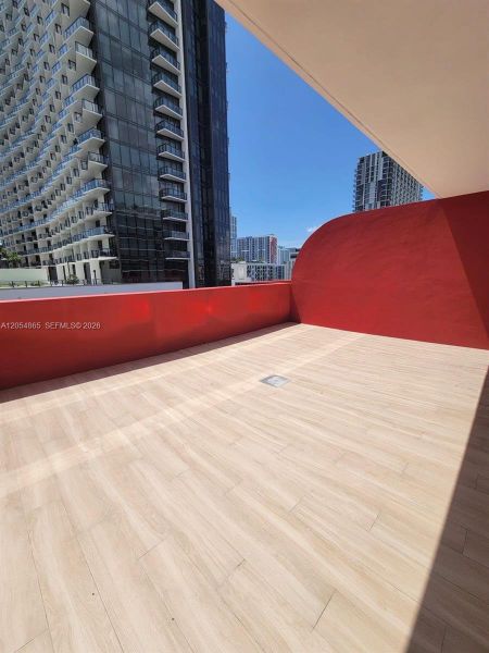 Condo located in Miami, FL showcasing its design and architecture (Image 3). Condo located in Miami, FL showcasing its design and architecture (Image 3).