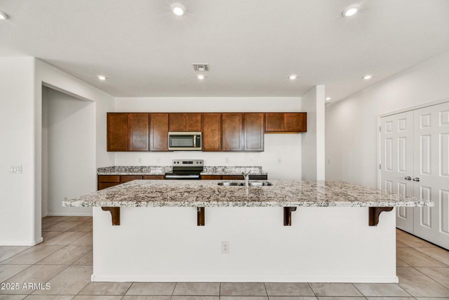 09-Kitchen 09-Kitchen