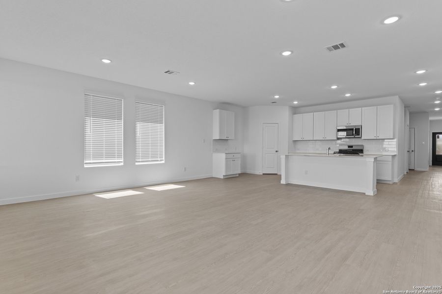 Spacious, unfurnished interior of a new home in Waterwheel: Coastline Collection, San Antonio (Image 9). Spacious, unfurnished interior of a new home in Waterwheel: Coastline Collection, San Antonio (Image 9).