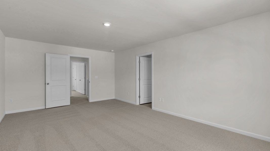 Spacious, unfurnished interior of a new home in Middleton, Greensboro (Image 21).