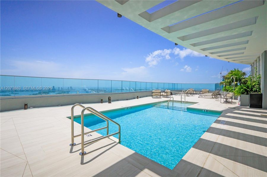 Community amenities in , Miami (Image 35).