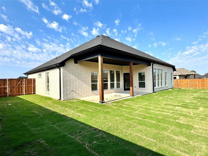 Exterior details and patio area of a home in , Mabank (Image 8). Exterior details and patio area of a home in , Mabank (Image 8).