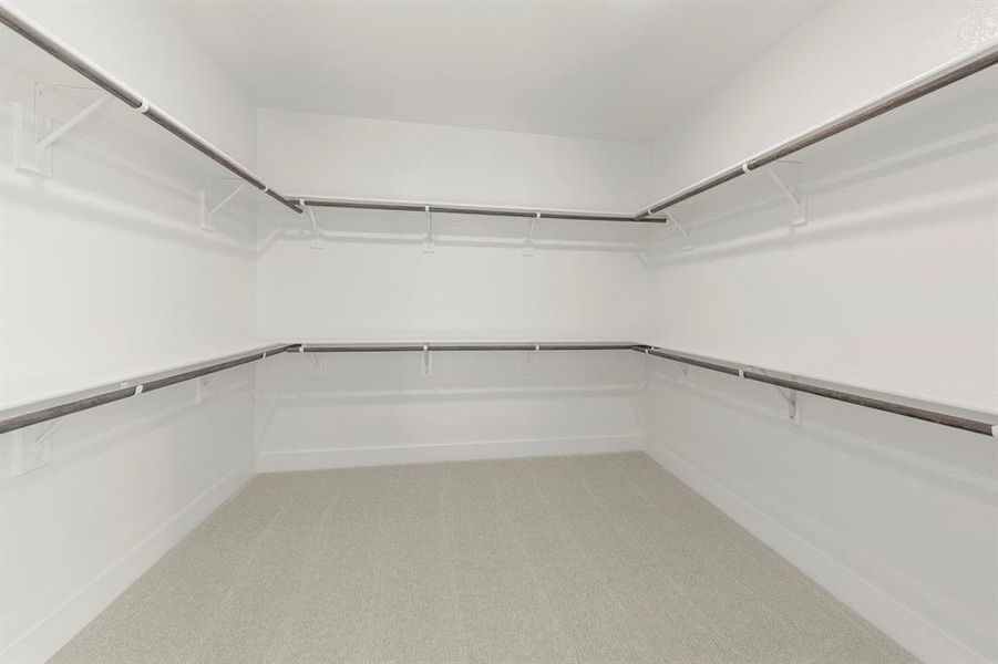 21. 1232 Eclipse - Closet 21. 1232 Eclipse - Closet