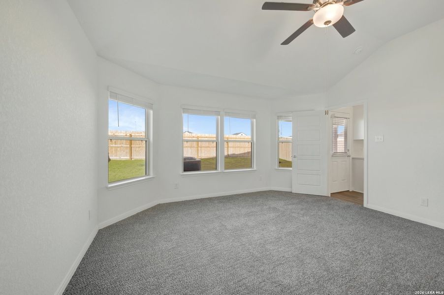 Spacious, unfurnished interior of a new home in Park Place, New Braunfels (Image 22).