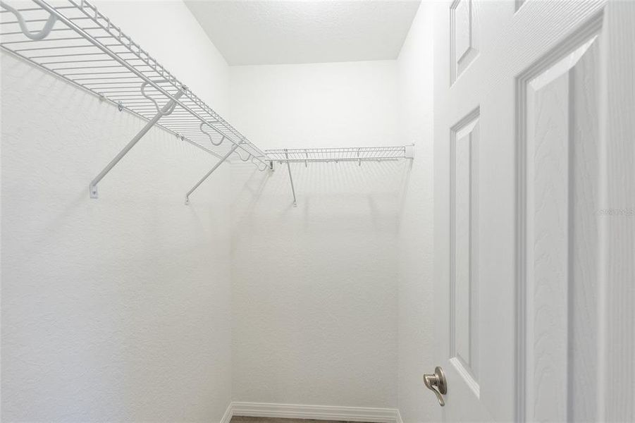 Spacious, unfurnished interior of a new home in , Summerfield (Image 21).