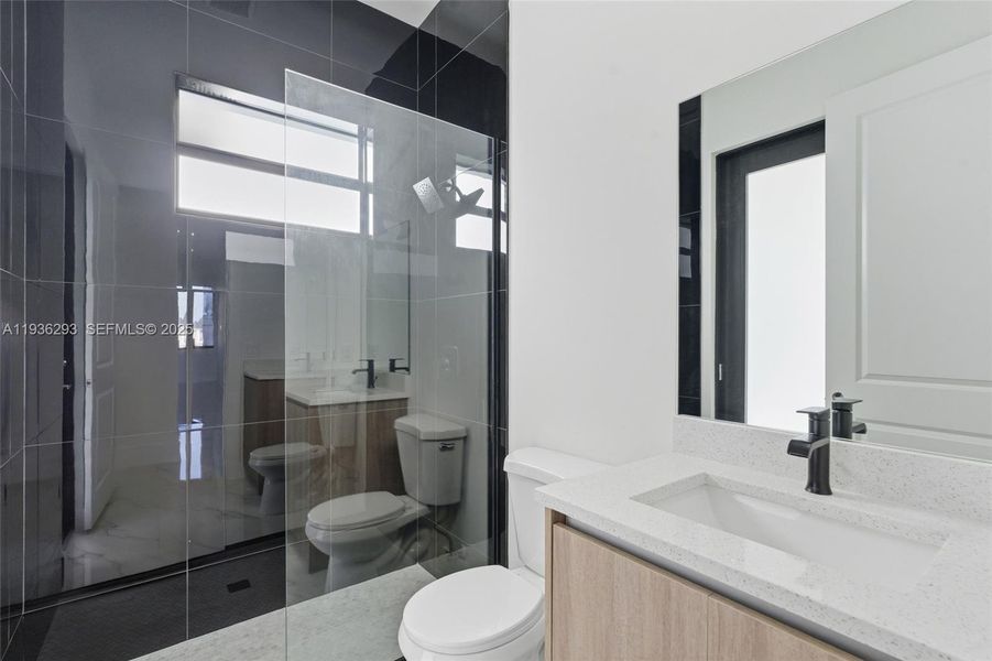 Furnished interior view inside a new home in , Cape Coral (Image 34).