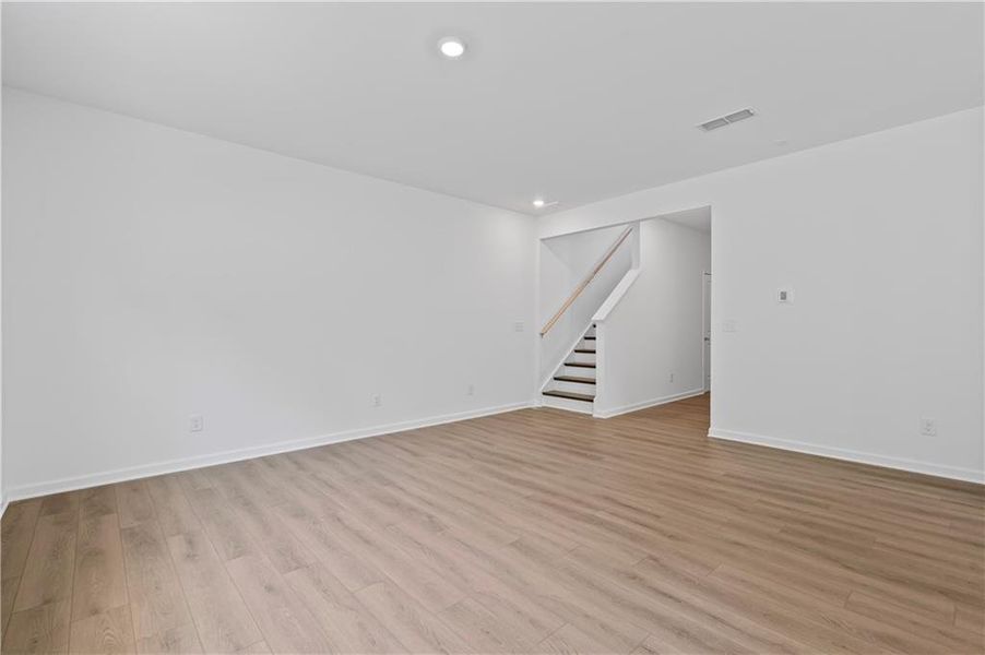 Spacious, unfurnished interior of a new home in Avery Ridge, Gainesville (Image 7).
