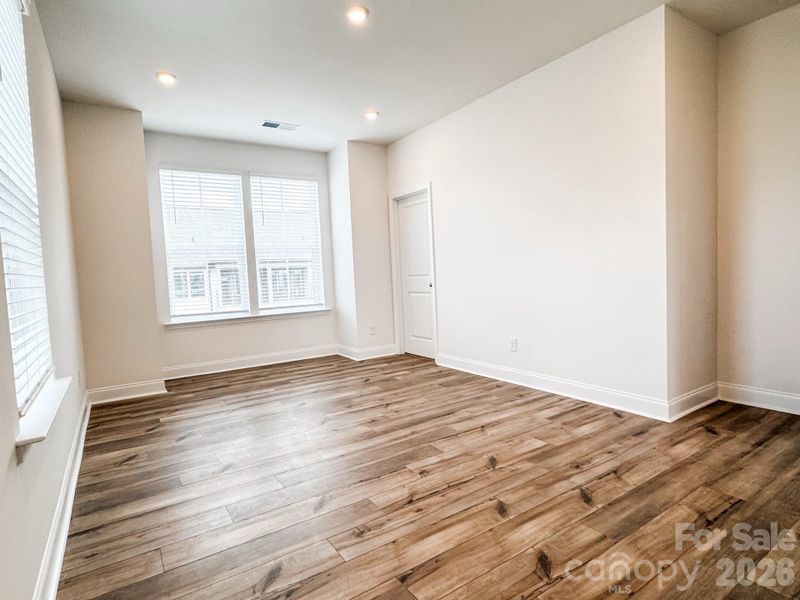 Spacious, unfurnished interior of a new home in , Charlotte (Image 26).
