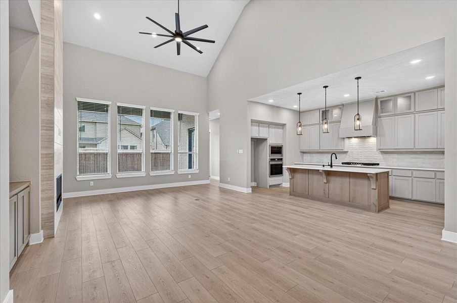Spacious, unfurnished interior of a new home in Cambridge Crossing, Celina (Image 21).