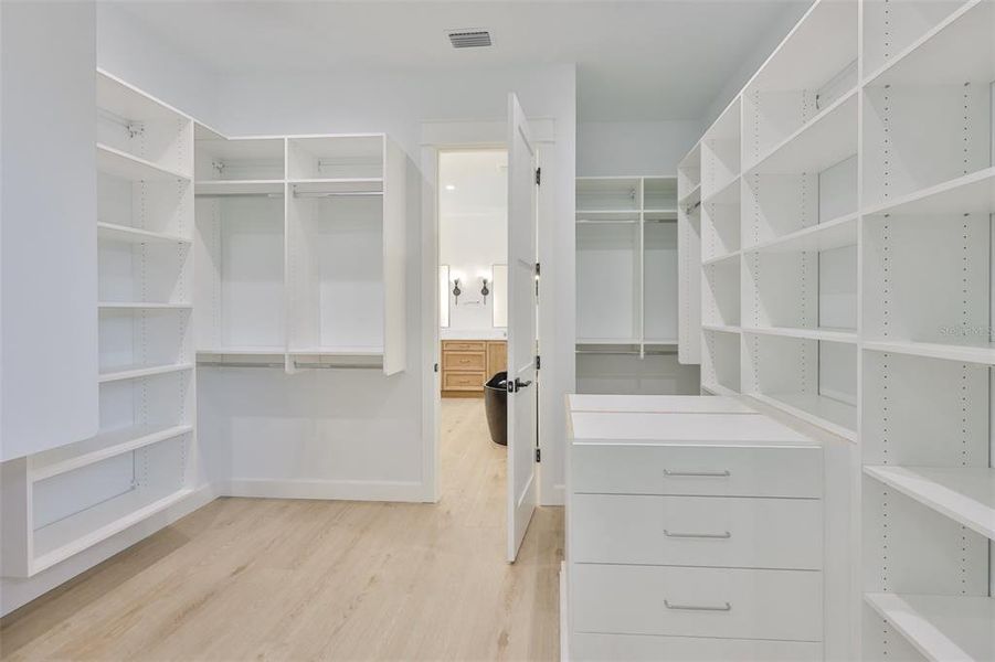 Furnished interior view inside a new home in , Tampa (Image 49).