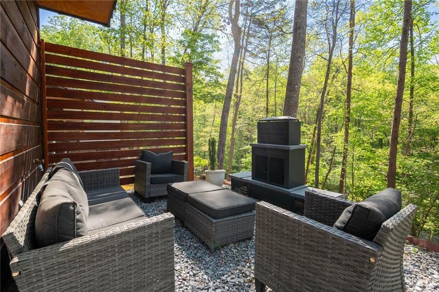 Exterior details and patio area of a home in , Ellijay (Image 22).
