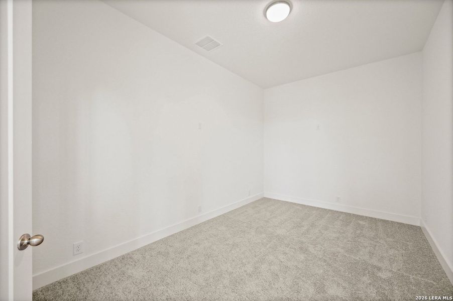 Spacious, unfurnished interior of a new home in Davis Ranch, San Antonio (Image 22).