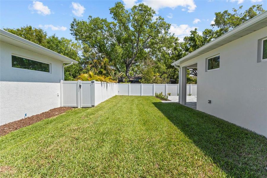 Exterior details and patio area of a home in , Sarasota (Image 38).