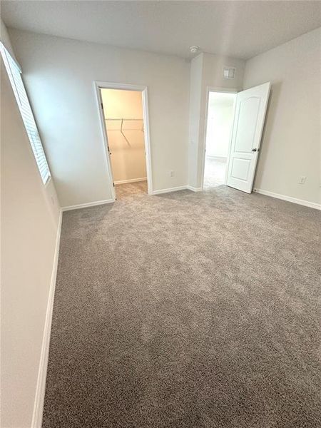 Spacious, unfurnished interior of a new home in , Kissimmee (Image 29).