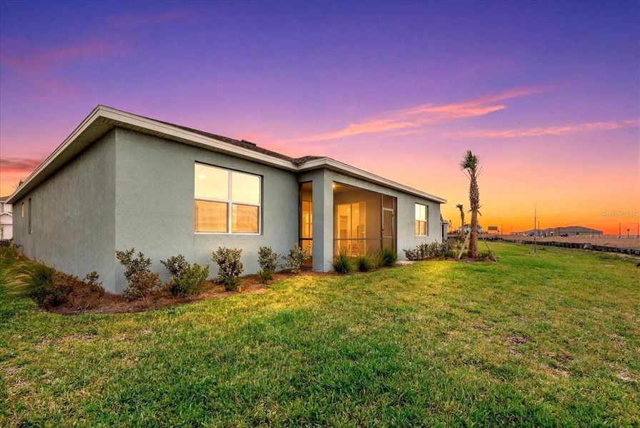 Exterior details and patio area of a home in Rye Ranch, Parrish (Image 27).