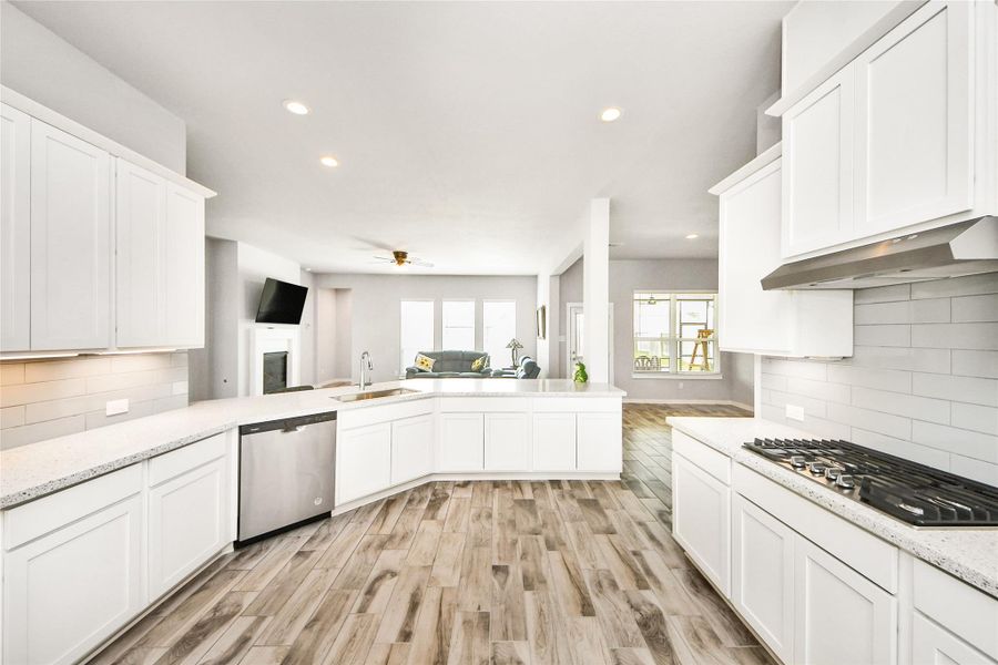 Furnished interior view inside a new home in Elm Estates, Angleton (Image 34).