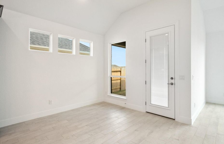 MODEL HOME images may NOT be consistent with the finished product.