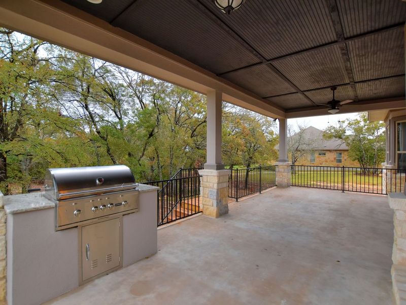 Representative exterior details of a home built from the Madera II by Giddens Homes in Scofield Farms Estates, Georgetown (Image 115).