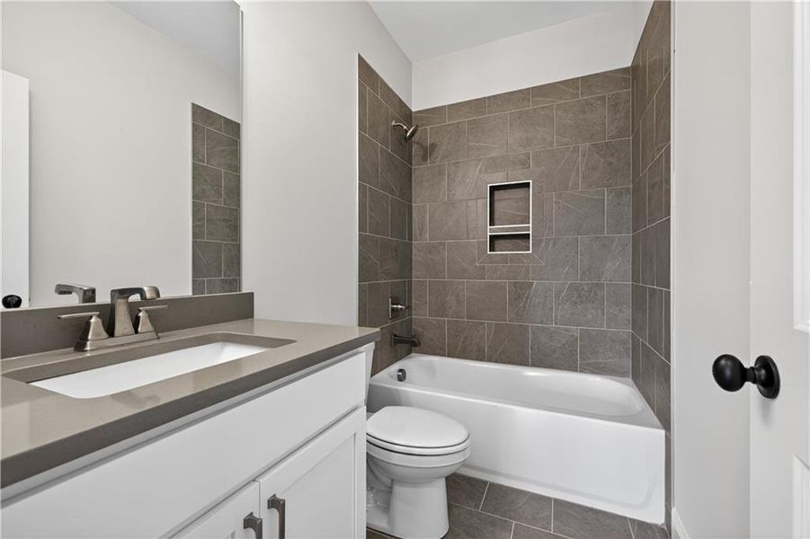 Furnished interior view inside a new home in , Jefferson (Image 4).