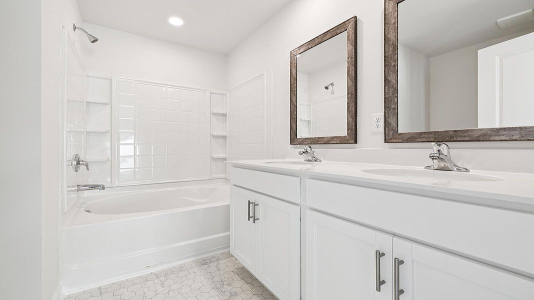Furnished interior view inside a new home in Sage Grove, Lyman (Image 14).