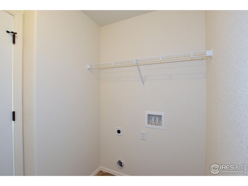 Spacious, unfurnished interior of a new home in , Johnstown (Image 26).