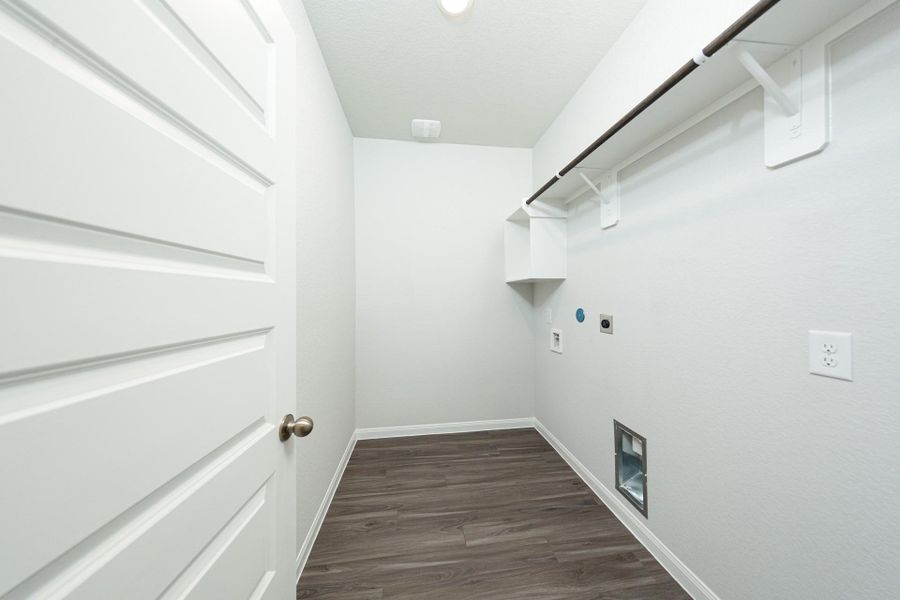 Spacious, unfurnished interior of a new home in River's Edge, Conroe (Image 14).