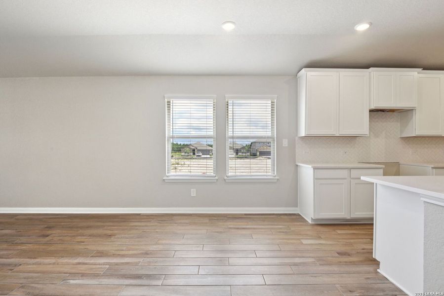 Spacious, unfurnished interior of a new home in Sagebrooke - Premier Series, San Antonio (Image 25).