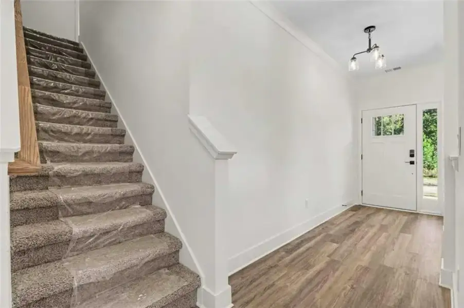 Spacious, unfurnished interior of a new home in Thunder Ridge, Dawsonville (Image 4).