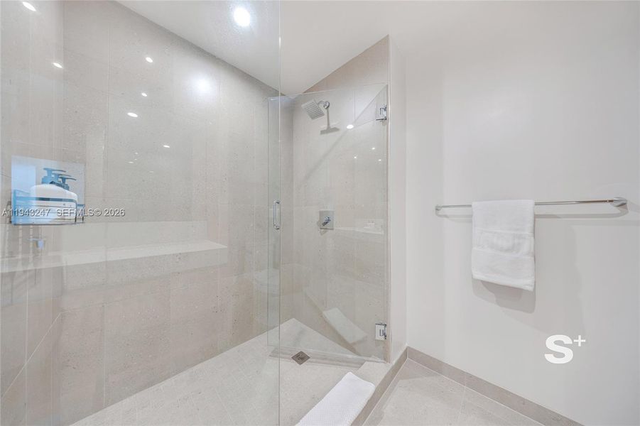 Image 44 of a home in .