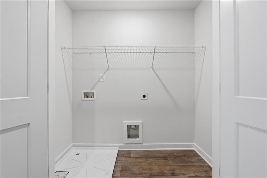Spacious, unfurnished interior of a new home in The Enclave at Stonewall Station, Union City (Image 26).